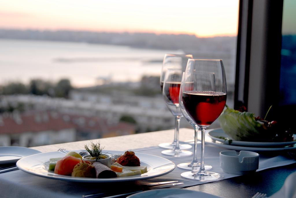 Eser Premium Hotel & Spa Buyukcekmece Exterior photo A view of the Aegean Sea from the hotel