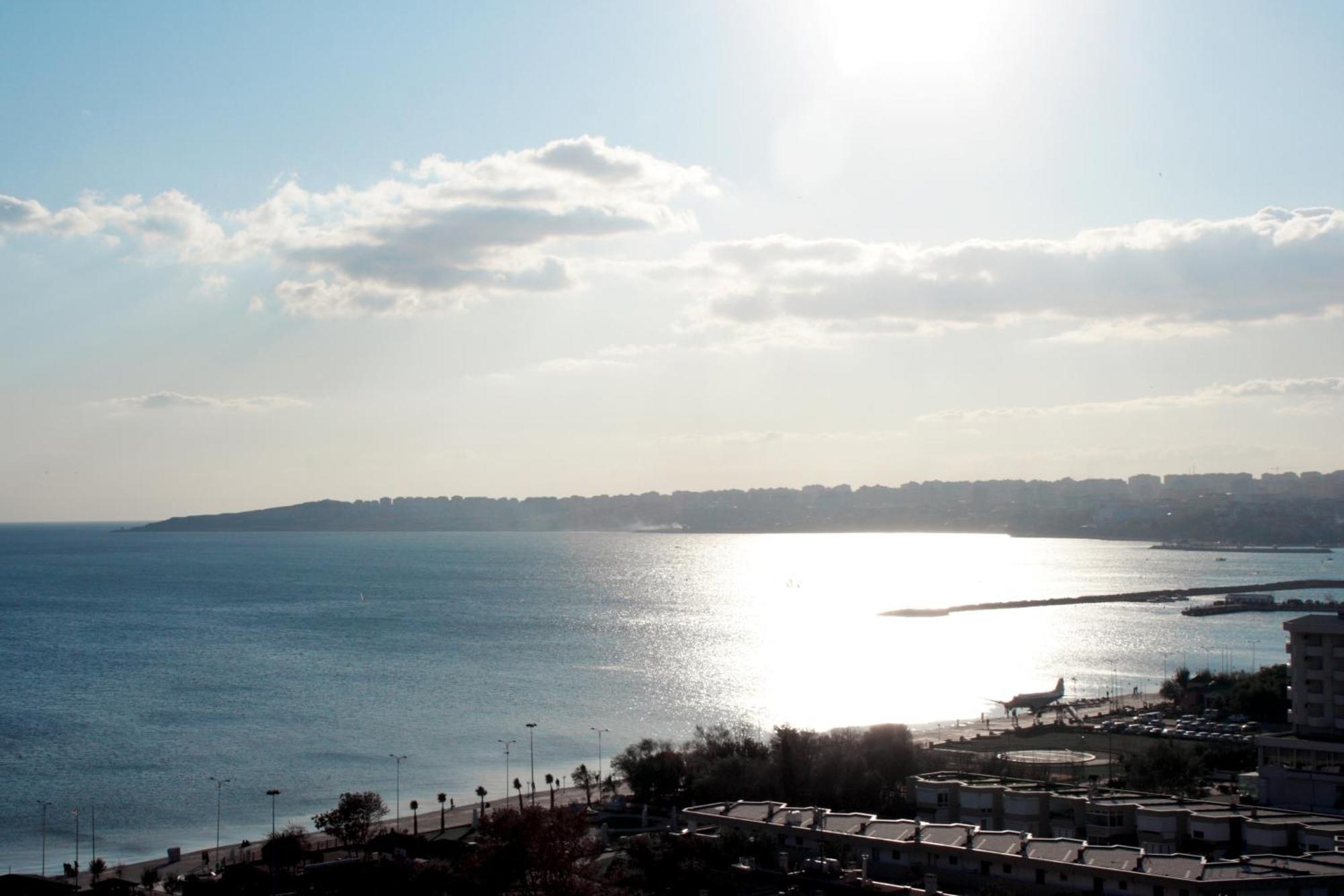 Eser Premium Hotel & Spa Buyukcekmece Exterior photo View of the Sea of Galilee