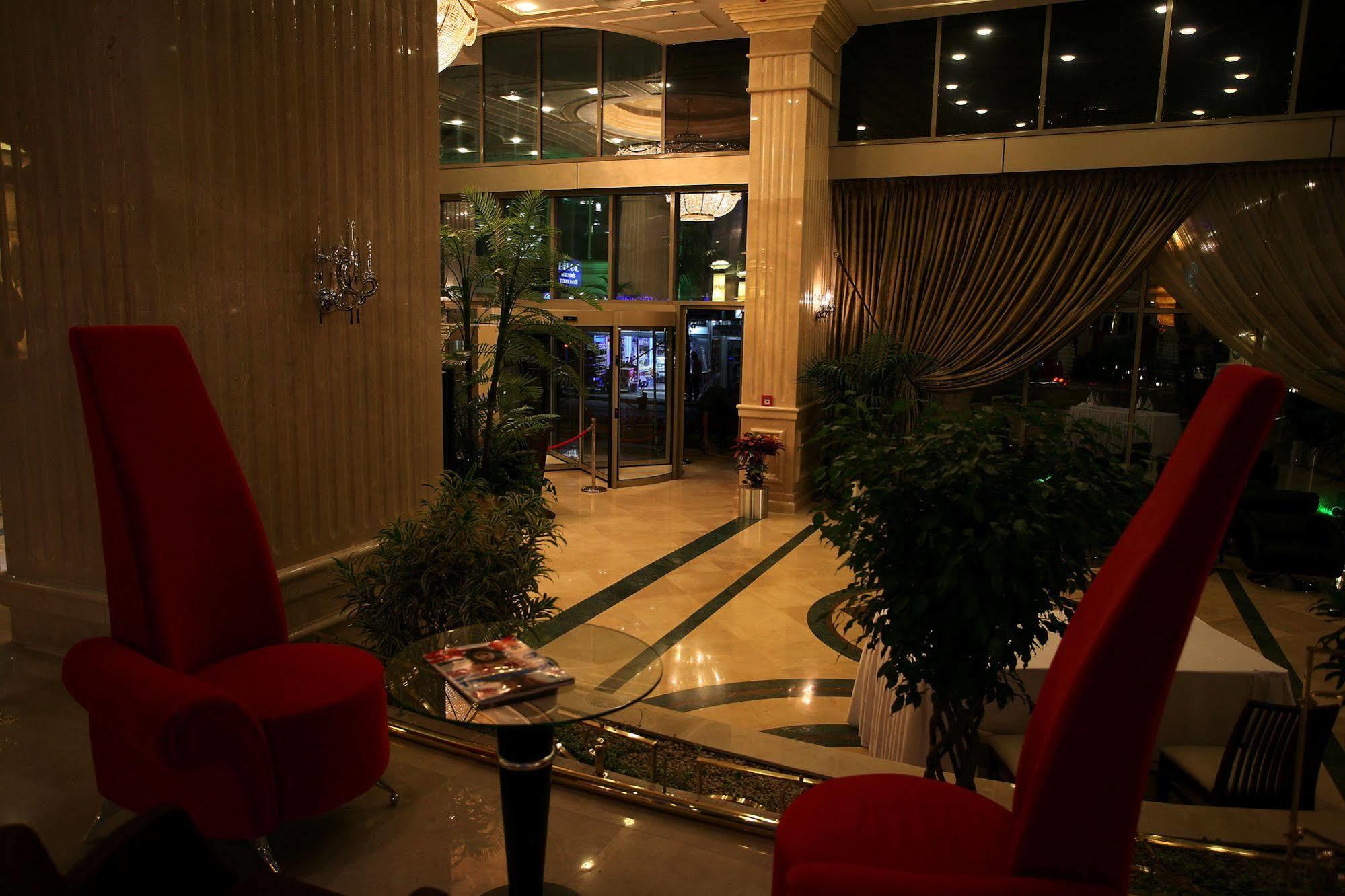 Eser Premium Hotel & Spa Buyukcekmece Exterior photo Lobby